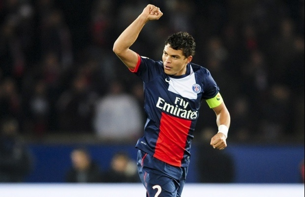 Thiago Silva the hien dang cap khi doi dau Barca hinh anh