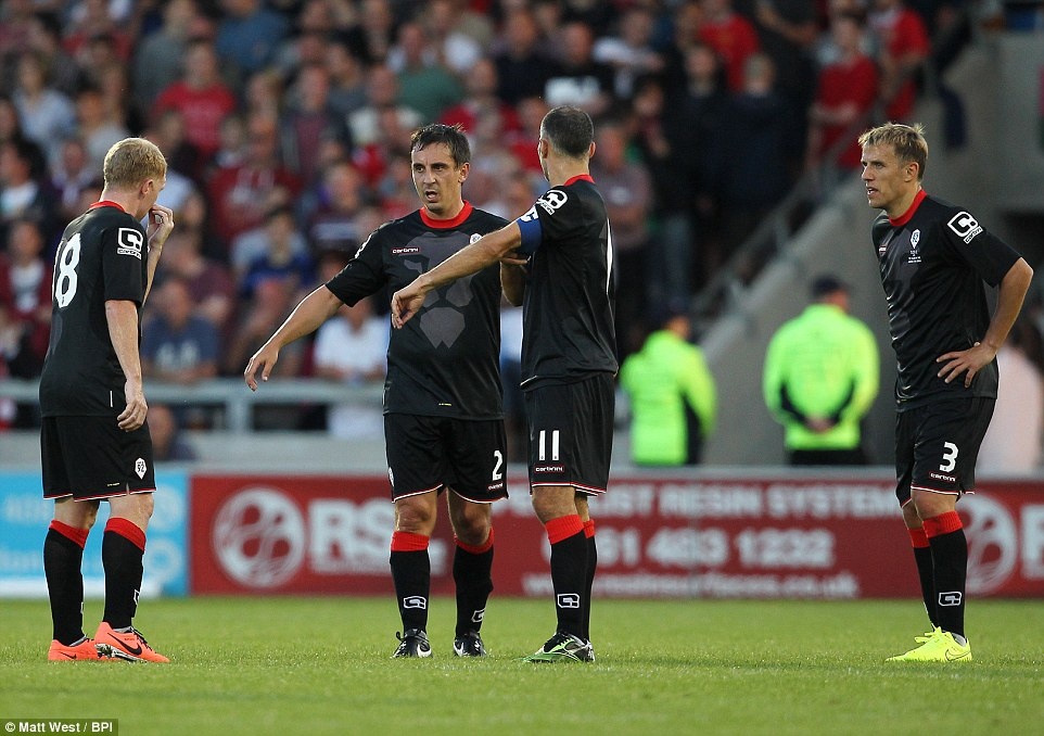 The he vang 92 cua M.U thua 1-5 khi tai xuat san co hinh anh