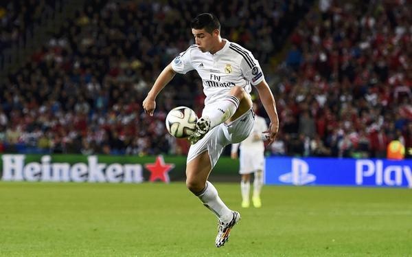 James Rodriguez lap cong cho Real hinh anh