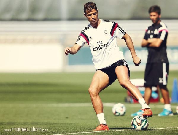 Ronaldo tich cuc chuan bi cho luot ve Sieu cup Tay Ban Nha hinh anh