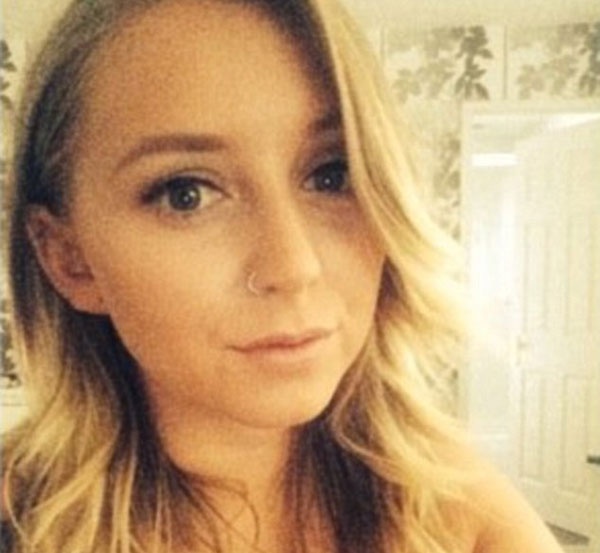 Dat cuoc 'cua tu', fan nu thang lon nho that bai 0-4 cua M.U hinh anh