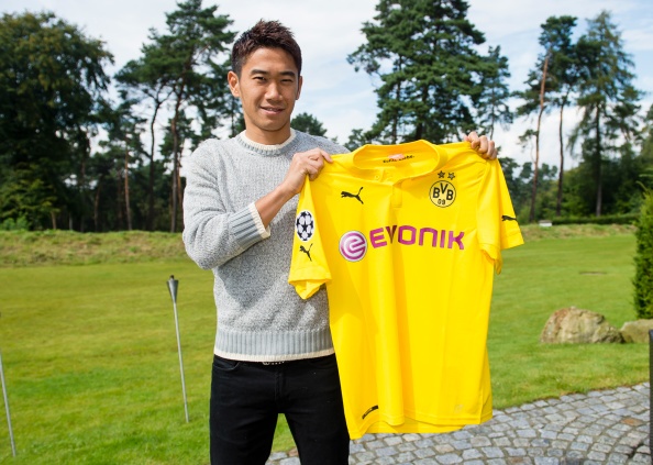 Shinji Kagawa ra mat khi tro lai Dortmund hinh anh