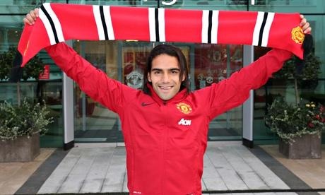 Kha nang san ban dang gom cua 'manh ho' Falcao hinh anh