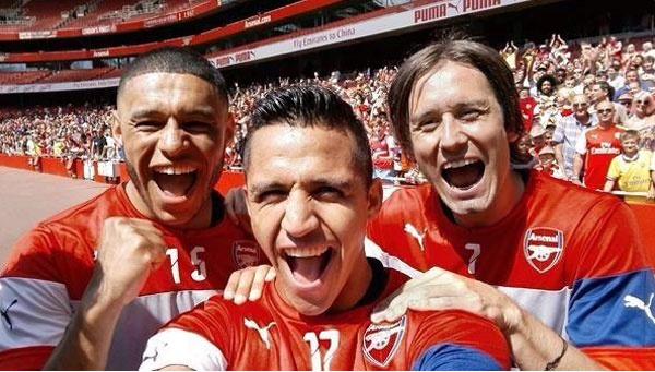 Arsenal tu tin truoc dai chien voi nha vo dich Man City hinh anh