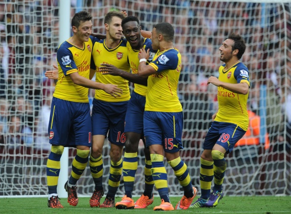 Aston Villa 0-3 Arsenal: Oezil, Welbeck toa sang hinh anh