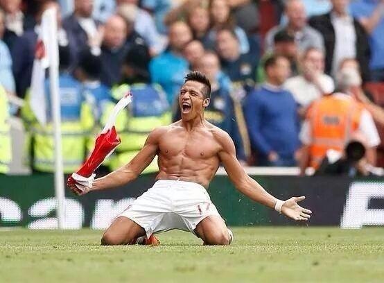 Sanchez sut phat mo ty so cho Arsenal hinh anh