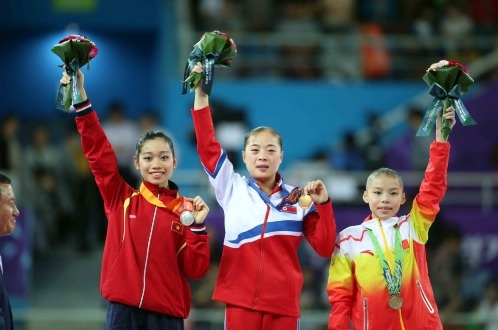 ASIAD ngay 25/9: Ha Thanh gianh HCB the duc dung cu hinh anh