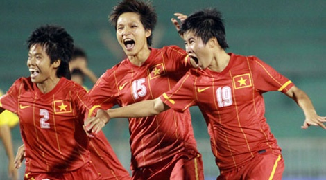 Nu Viet Nam 2-1 Thai Lan: Ky tich lich su hinh anh