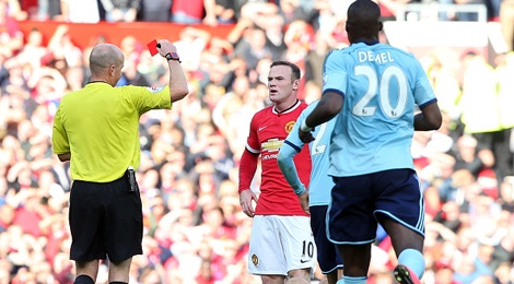 M.U 2-1 West Ham: Rooney suyt thanh toi do hinh anh