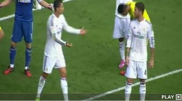 Ronaldo noi dien voi Ramos trong tran Real thang Villarreal hinh anh