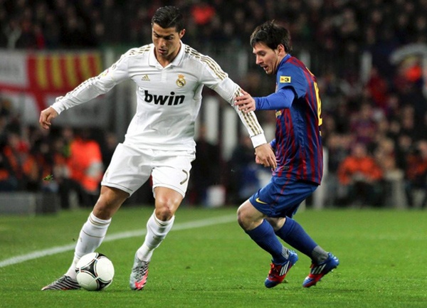 Lich thi dau 4/10: Messi no luc duoi theo Ronaldo hinh anh