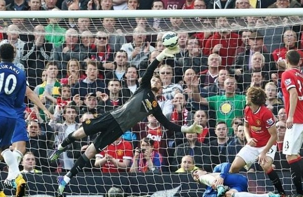 Real muon mua De Gea nham thay the Casillas hinh anh