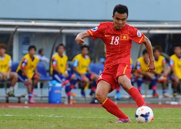 Thanh Tung ghi ban mo ty so hinh anh