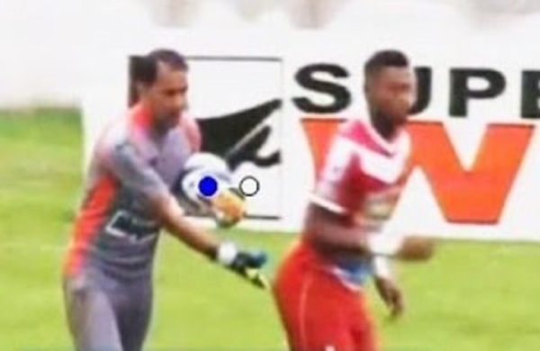 Thu mon nhan the do vi vo mong cau thu doi phuong hinh anh