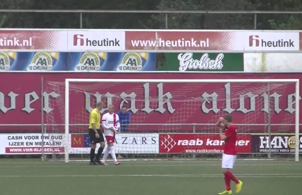 Tinh huong hai huoc cua thu mon ngay tren san hinh anh