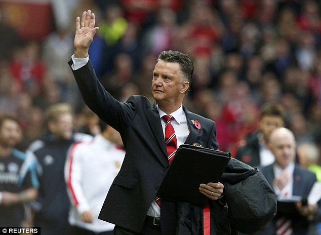 Van Gaal soc khi cau thu M.U thich xem tran Real - Barca hinh anh