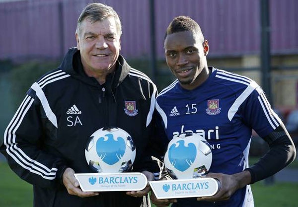 Ghi ban ha Man City, tien dao Sakho duoc vinh danh hinh anh