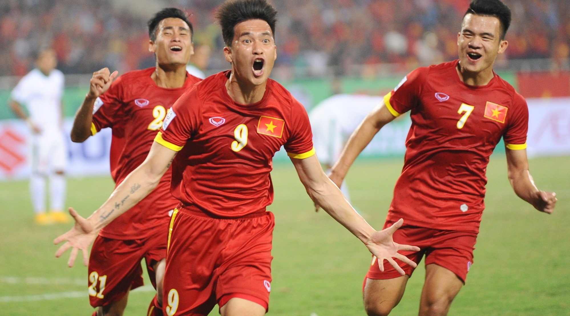 Cong lam - thu pha, DTVN bi Indonesia cam hoa 2-2 hinh anh