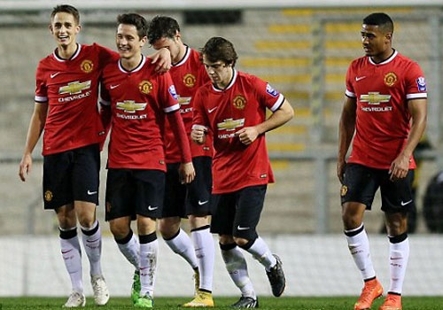 Herrera lap cong giup doi tre M.U thang 5 sao hinh anh