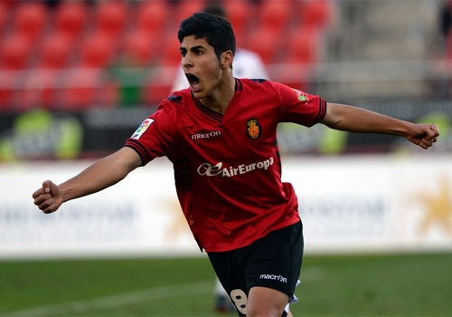 Real danh bai Barca de so huu ngoi sao 18 tuoi hinh anh