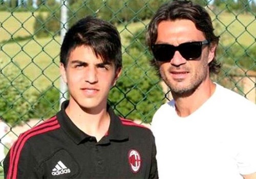 Con trai Maldini ghi ban trong tran ra mat doi tre Milan hinh anh