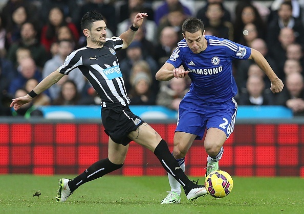 Ban thang mo ty so cua Newcastle hinh anh