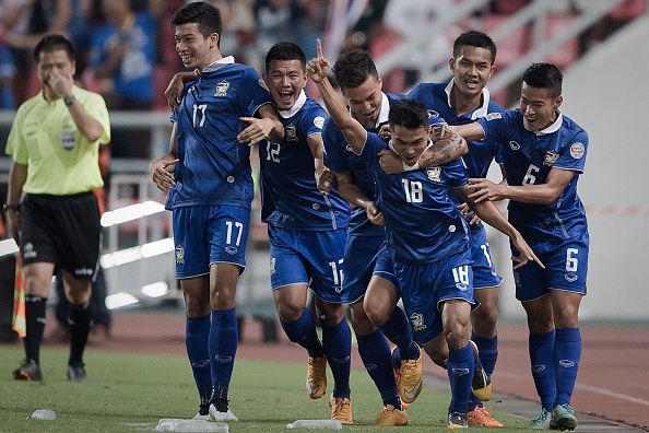Thang Philippines 3-0, Thai Lan vao chung ket AFF Cup hinh anh