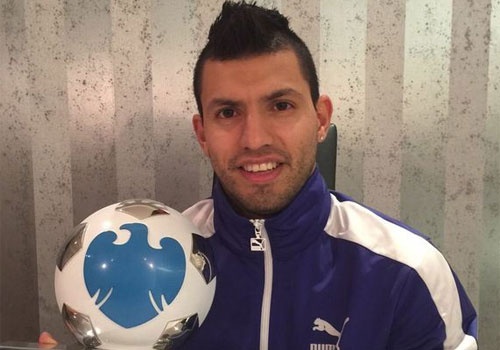 Aguero doat danh hieu cau thu xuat sac nhat thang 11 hinh anh