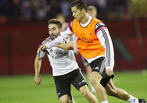 Ronaldo tap tich cuc truoc tran ban ket Cup the gioi cac CLB hinh anh