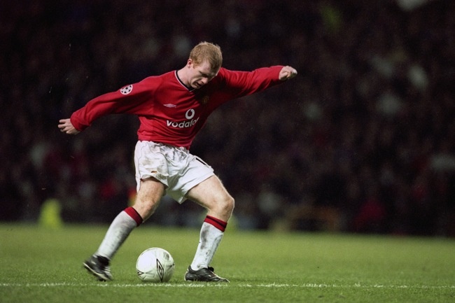 Scholes lop bong ky thuat qua dau thu mon doi phuong hinh anh