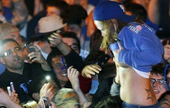 10 canh dien ro nhat cua fan trong nam 2014 hinh anh