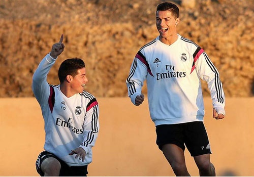 Ronaldo va Pepe cuoi che nhao James Rodriguez hinh anh