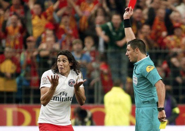 Cavani ban sung an mung hinh anh