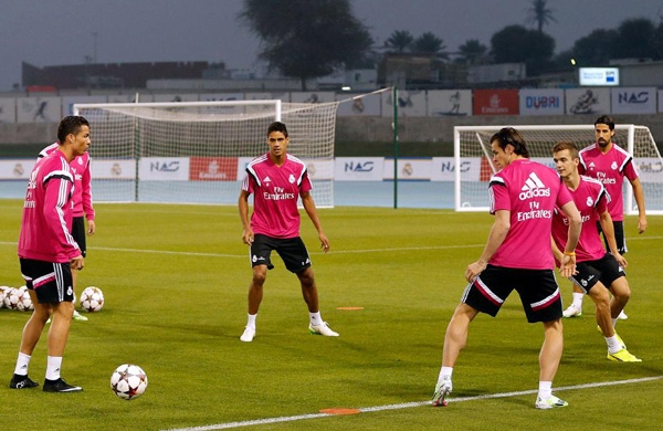 Ronaldo the hien ky nang tuyet voi truoc tran gap AC Milan hinh anh