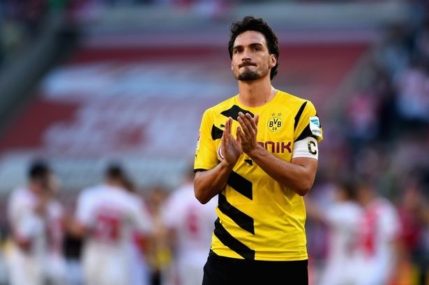 M.U hoi mua Mats Hummels 35 trieu bang hinh anh