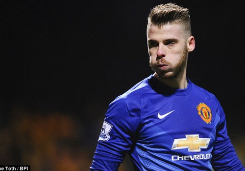 M.U lan dau thua nhan kho giu De Gea hinh anh