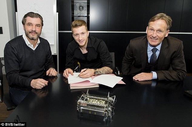 Marco Reus ky voi Dortmund hop dong moi 4 nam hinh anh
