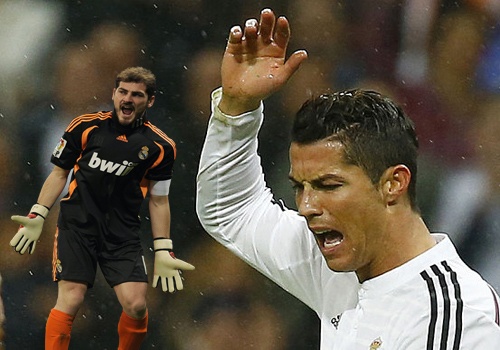 Cristiano Ronaldo noi cau khi Casillas mac sai lam hinh anh