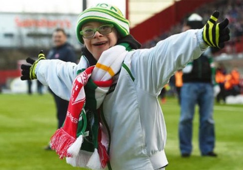 Ban thang cua fan nhi trong de cu sieu pham dep nhat thang 1 hinh anh