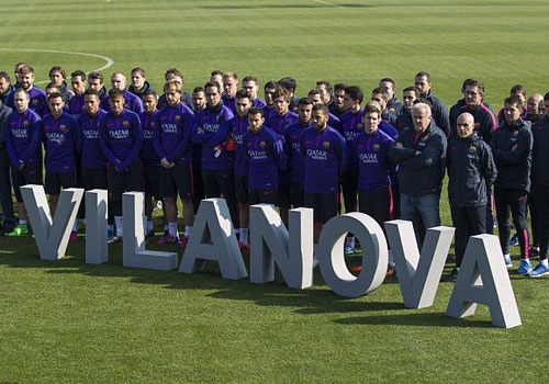 Barca doi ten san tap de tuong nho Tito Vilanova hinh anh