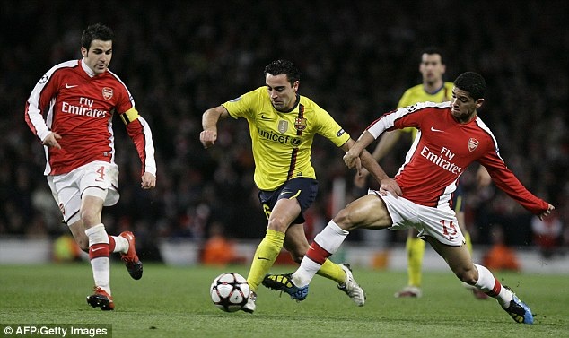 Arsenal 2-2 Barca hinh anh