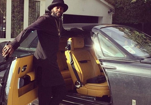 Adebayor khoe sieu xe Rolls-Royce gan 12 ty hinh anh