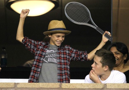 Romeo Beckham hua hen tro thanh ngoi sao tennis hinh anh