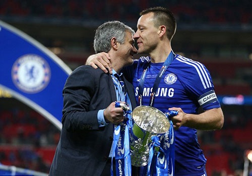 Chelsea muon giu chan John Terry hinh anh