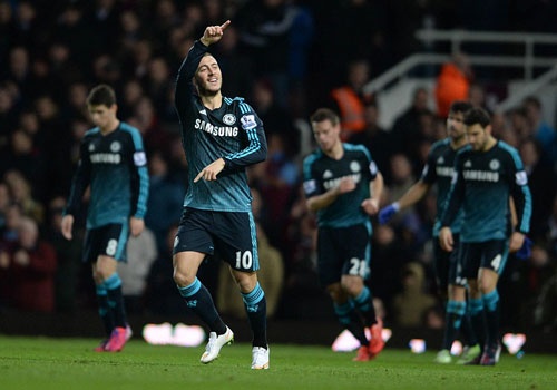 Eden Hazard giup Chelsea gianh 3 diem truoc West Ham hinh anh