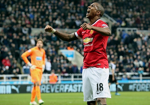 M.U danh bai Newcastle nho ban thang may man phut 89 hinh anh