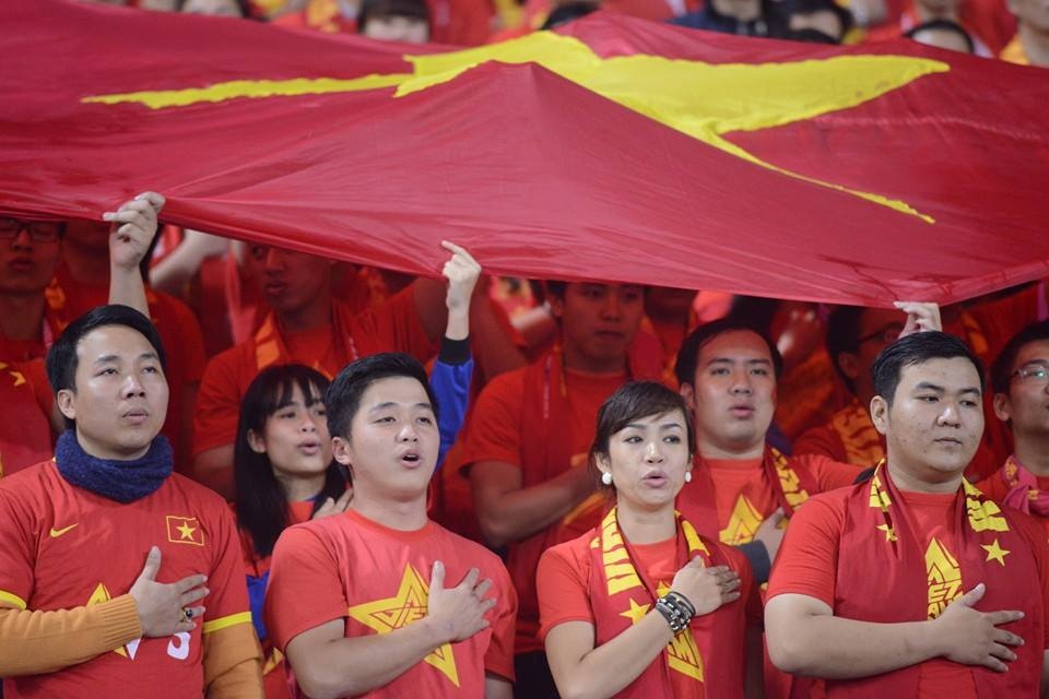 CDV co vu cuong nhiet cho Olympic Viet Nam hinh anh