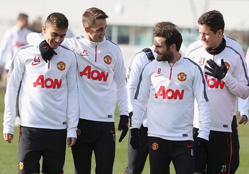 M.U chuan bi cho tran ha be nha vo dich FA Cup hinh anh