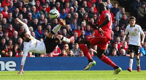 Liverpool 1-2 M.U: Kich chien o Anfield hinh anh