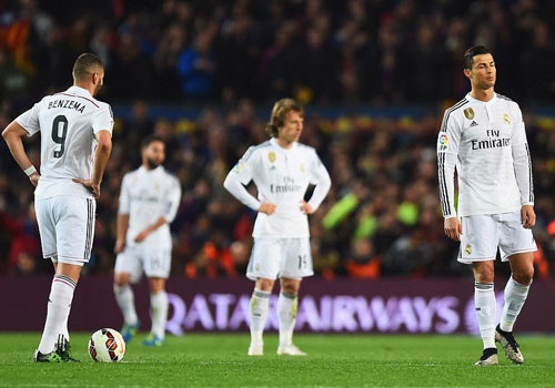 Cham diem Barca 2 -1 Real: Dong doi phu cong cua Ronaldo hinh anh